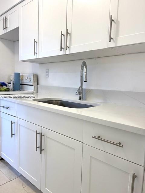 1204 NE 5th Ave # 3 — Photo 2