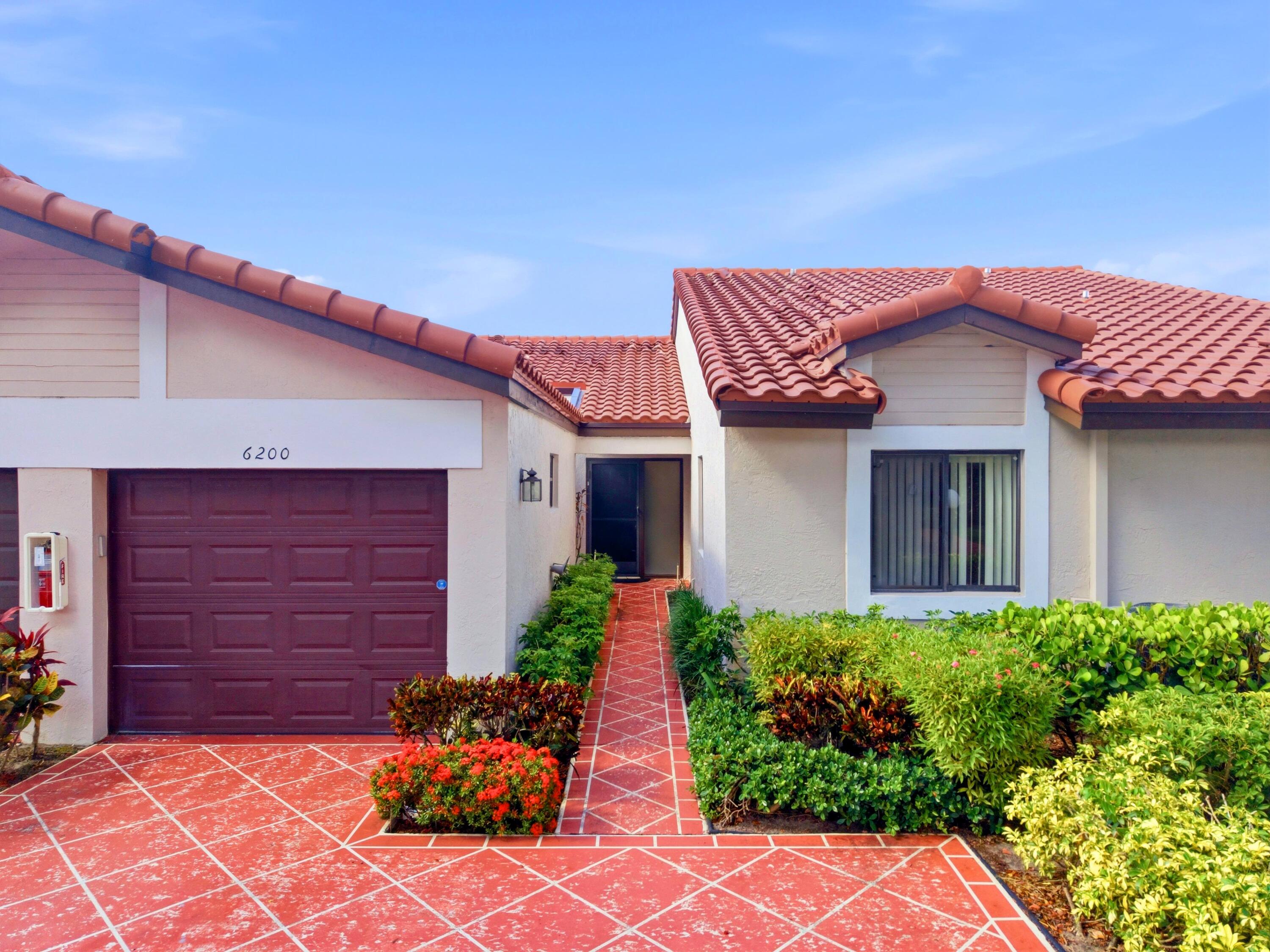 6200 Kings Gate Circle, Delray Beach FL 33484