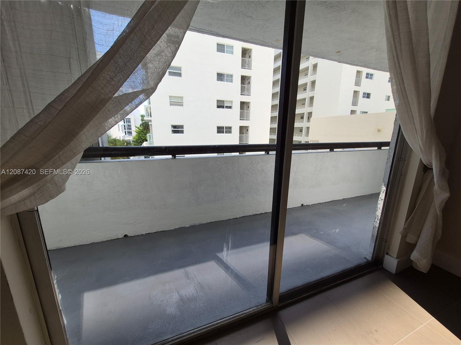 1775 Washington Ave # 4A — Photo 4