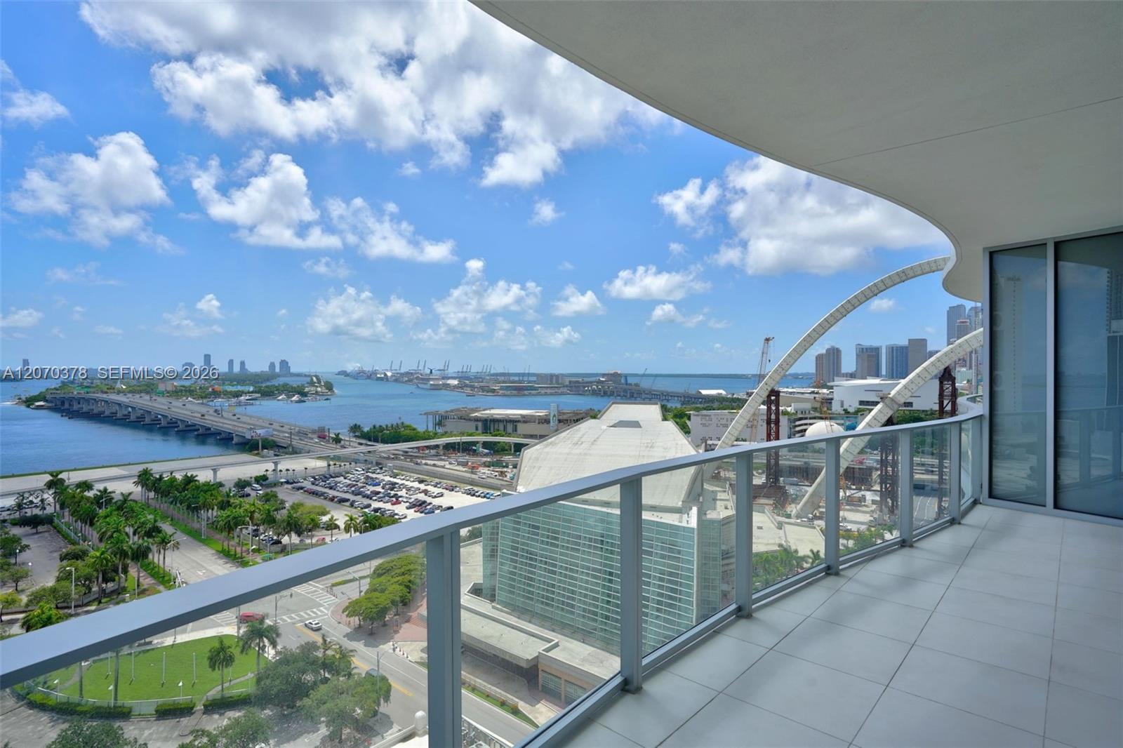 1400 Biscayne Boulevard # 1605, Miami FL 33132