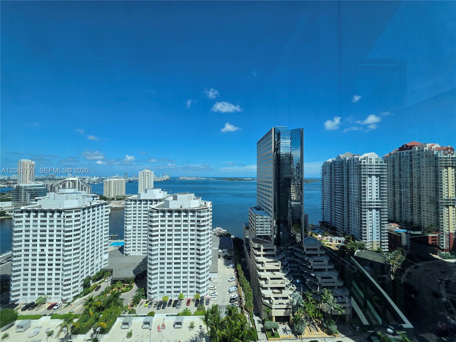 951 Brickell Ave # 2510 — Photo 2