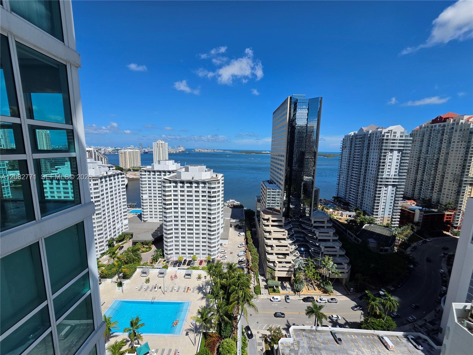 951 Brickell Ave # 2510 — Photo 3