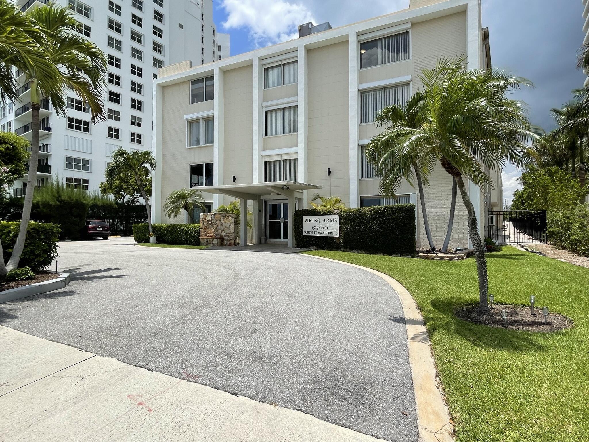 1601 S Flagler Drive # 303O, West Palm Beach FL 33401