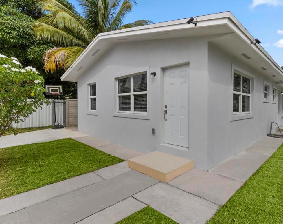 1101 NW 26TH Street View 2