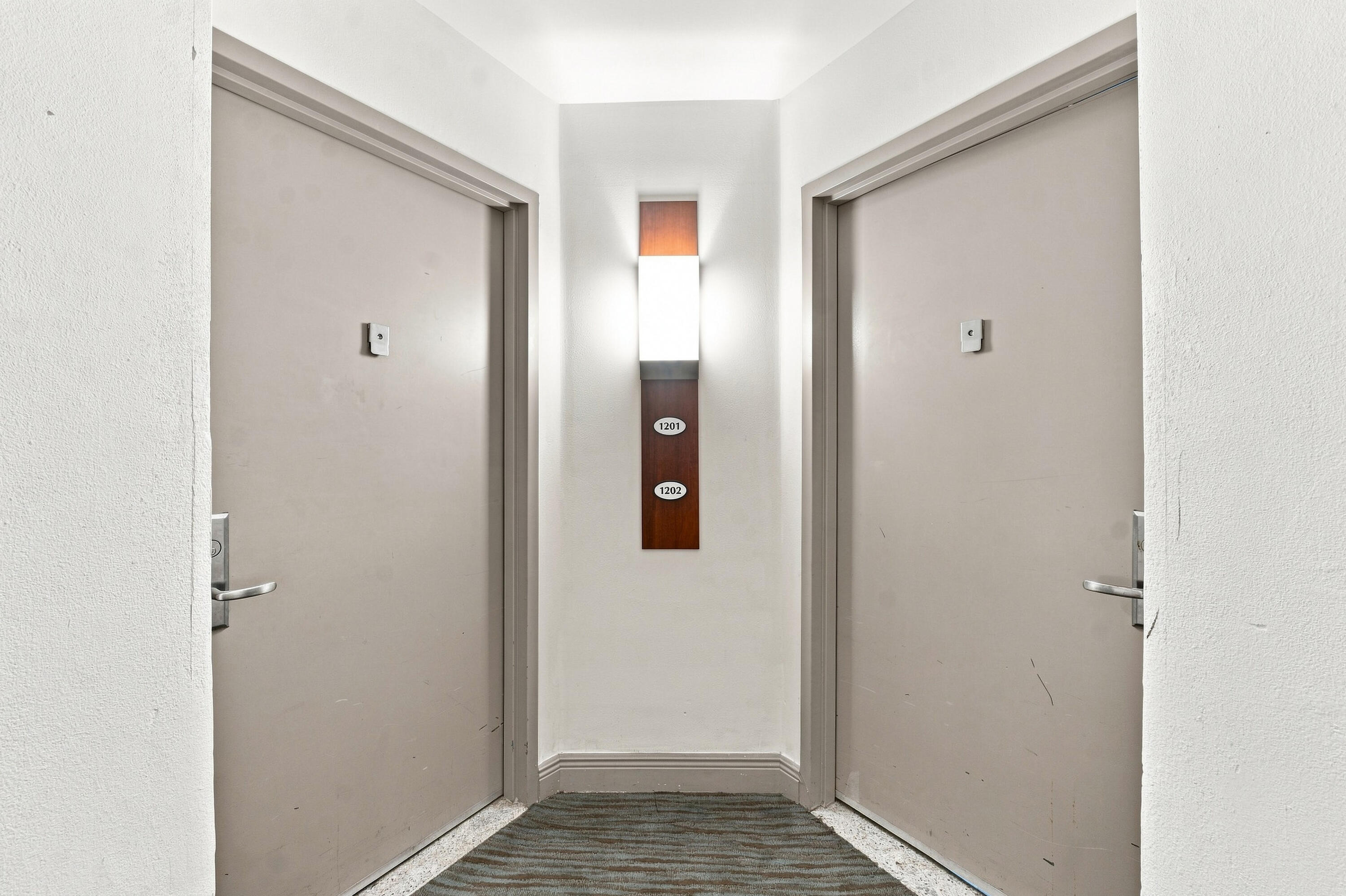 1750 N BAYSHORE Drive # 1202 View 13