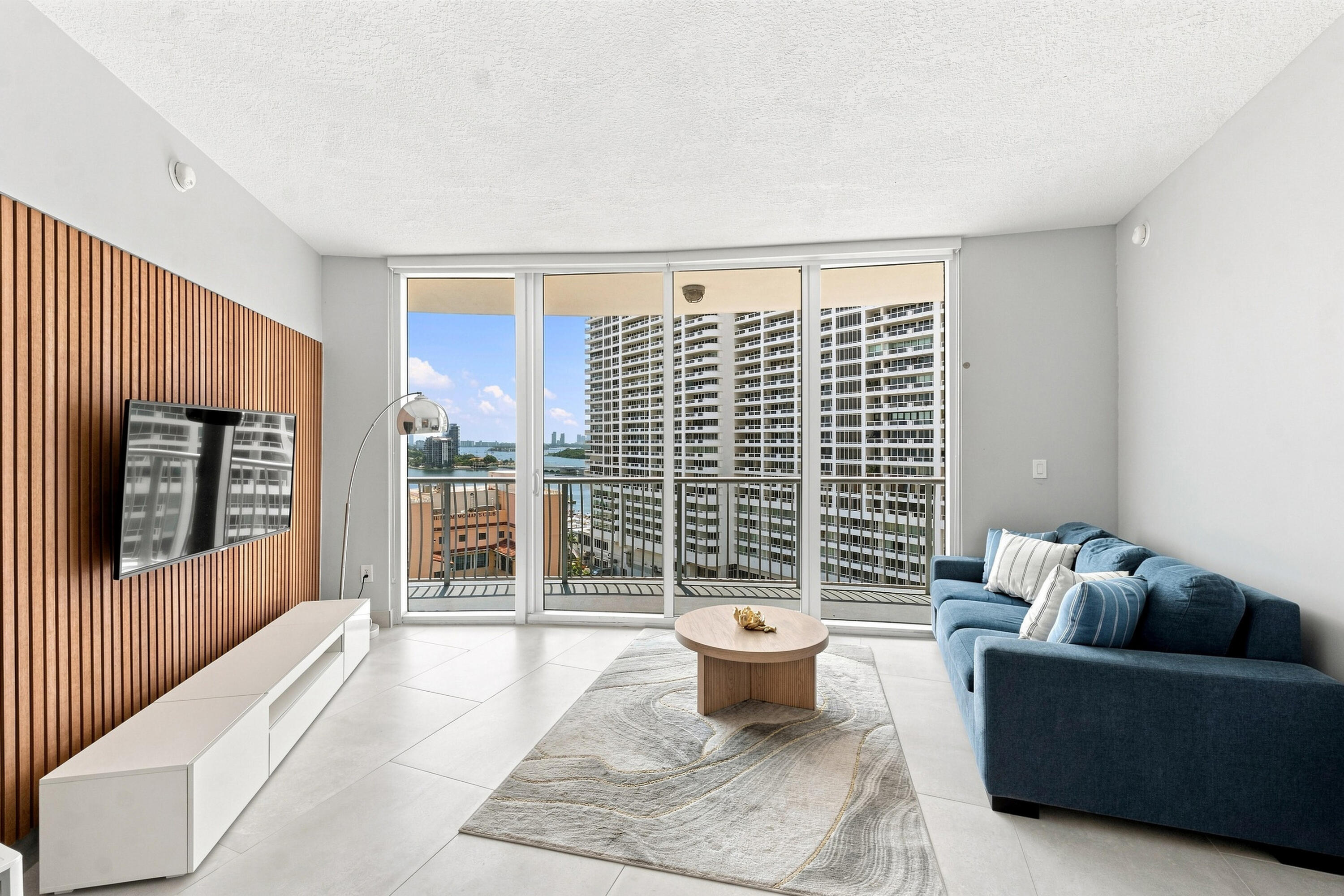 1750 N BAYSHORE Drive # 1202 View 9