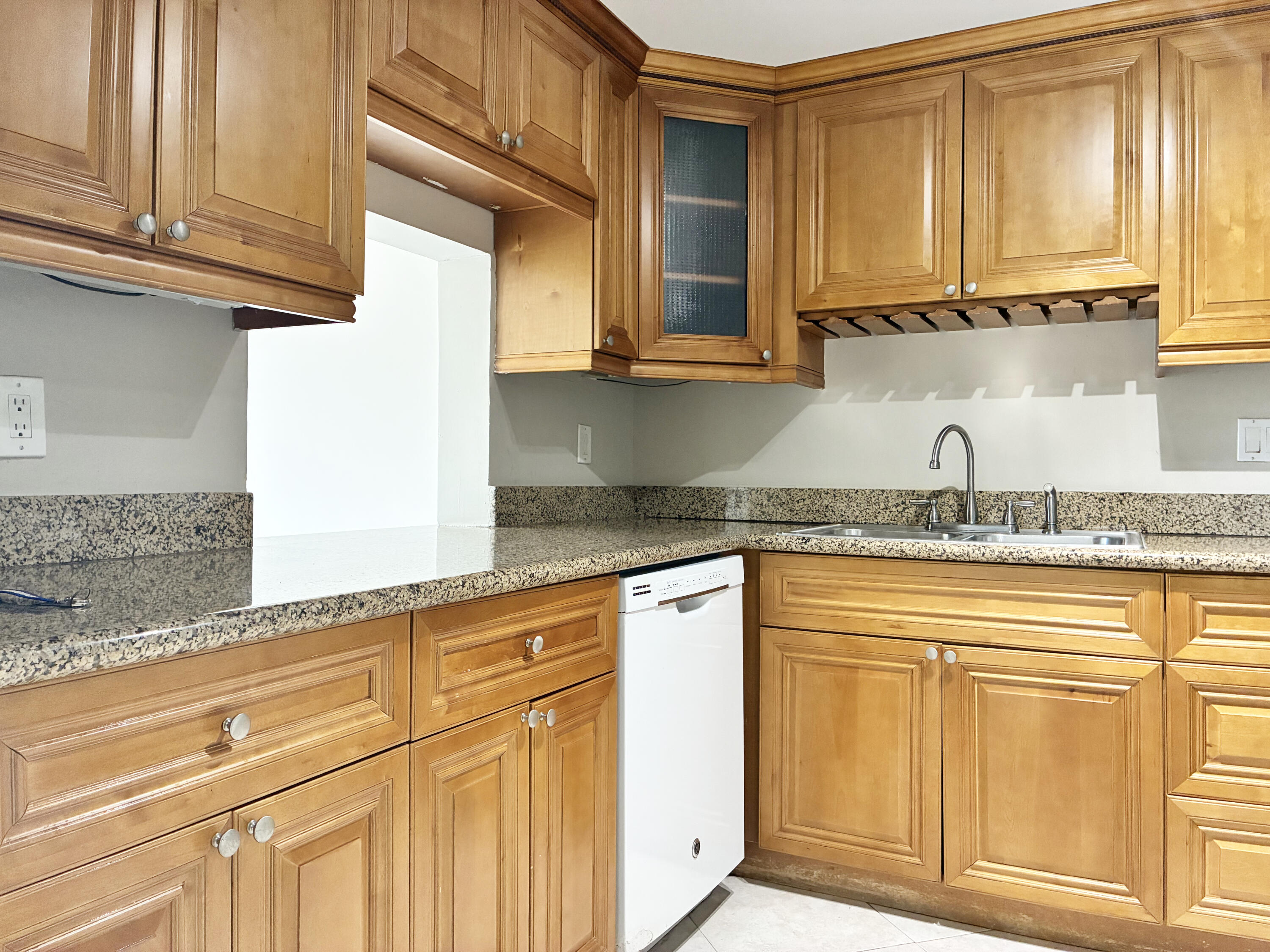 2306 S Cypress Bend Drive # 420 — Photo 5