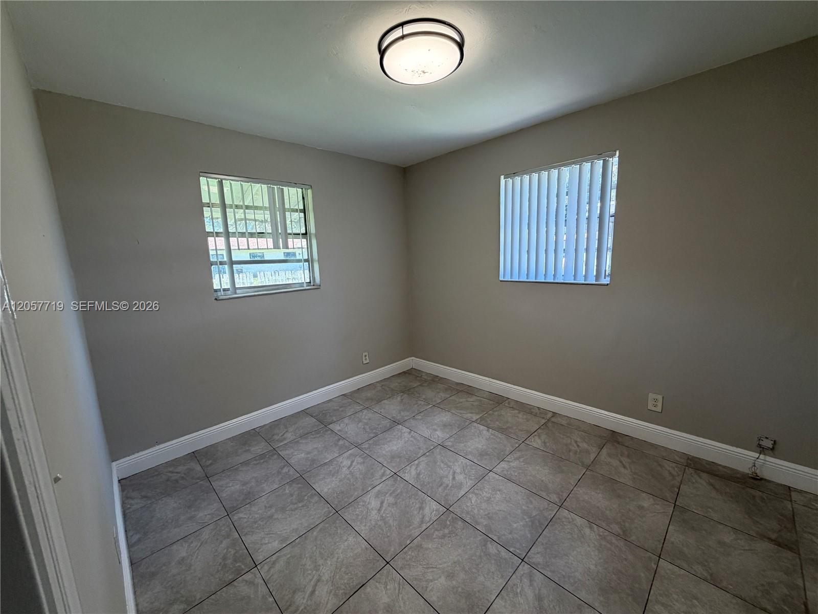 4680 SW 33rd Ave # 2 — Photo 4