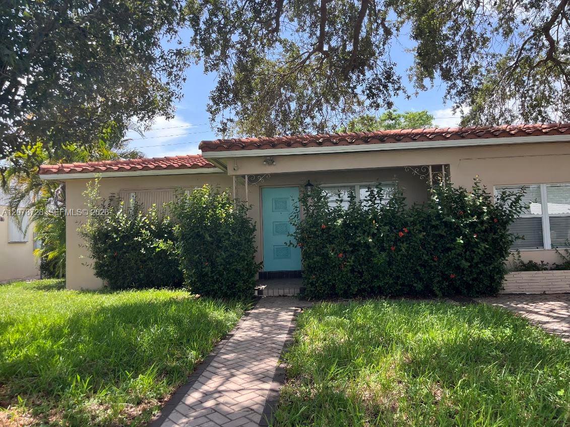 218 SE 3rd Ter — Photo 4