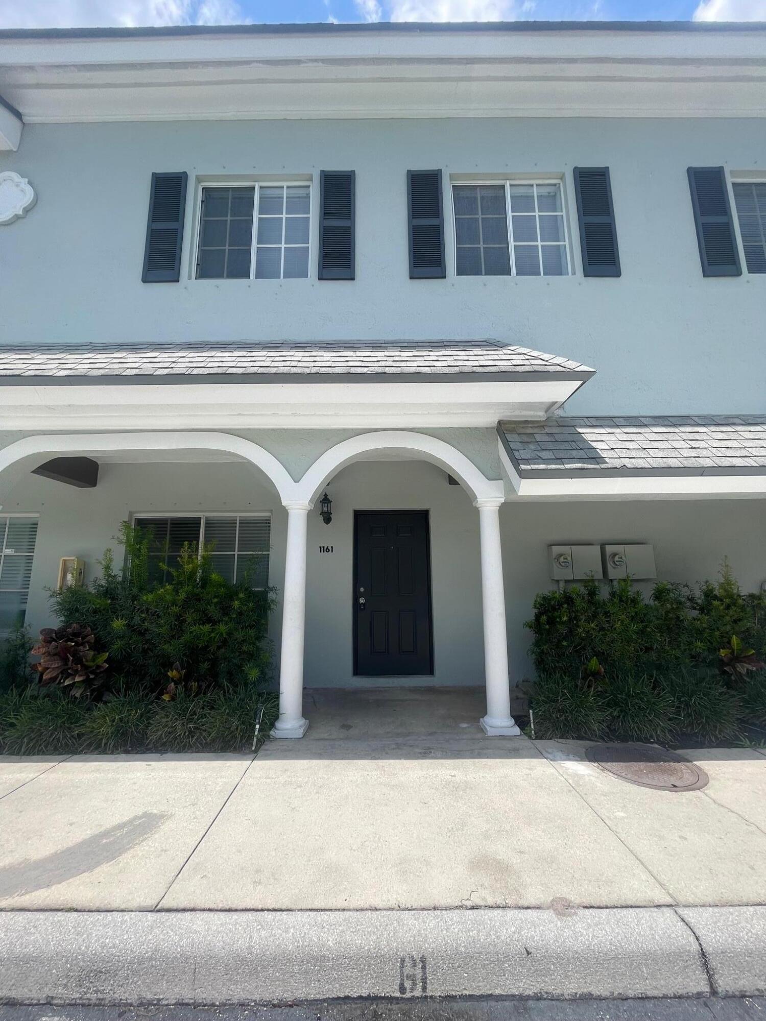 1161 Colonial Palms Way, West Palm Beach FL 33406