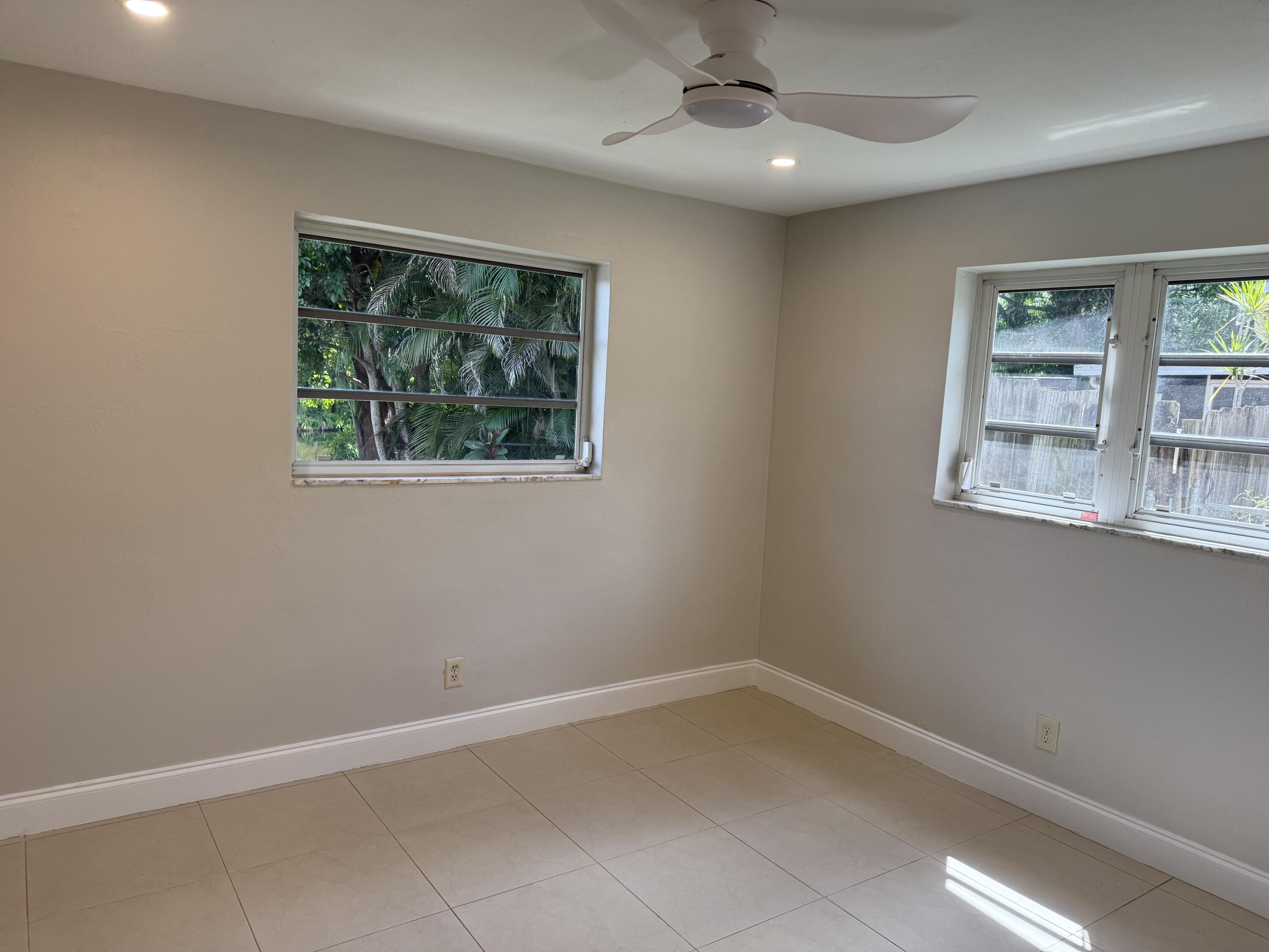 5180 SW 94TH Avenue — Photo 4