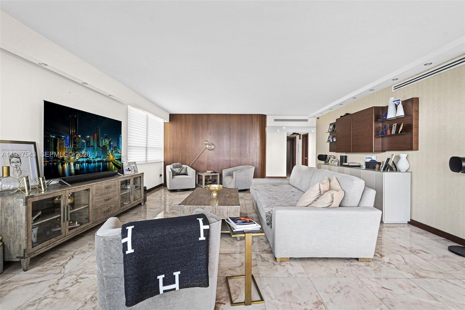 10175 Collins Ave # 1207 — Photo 4