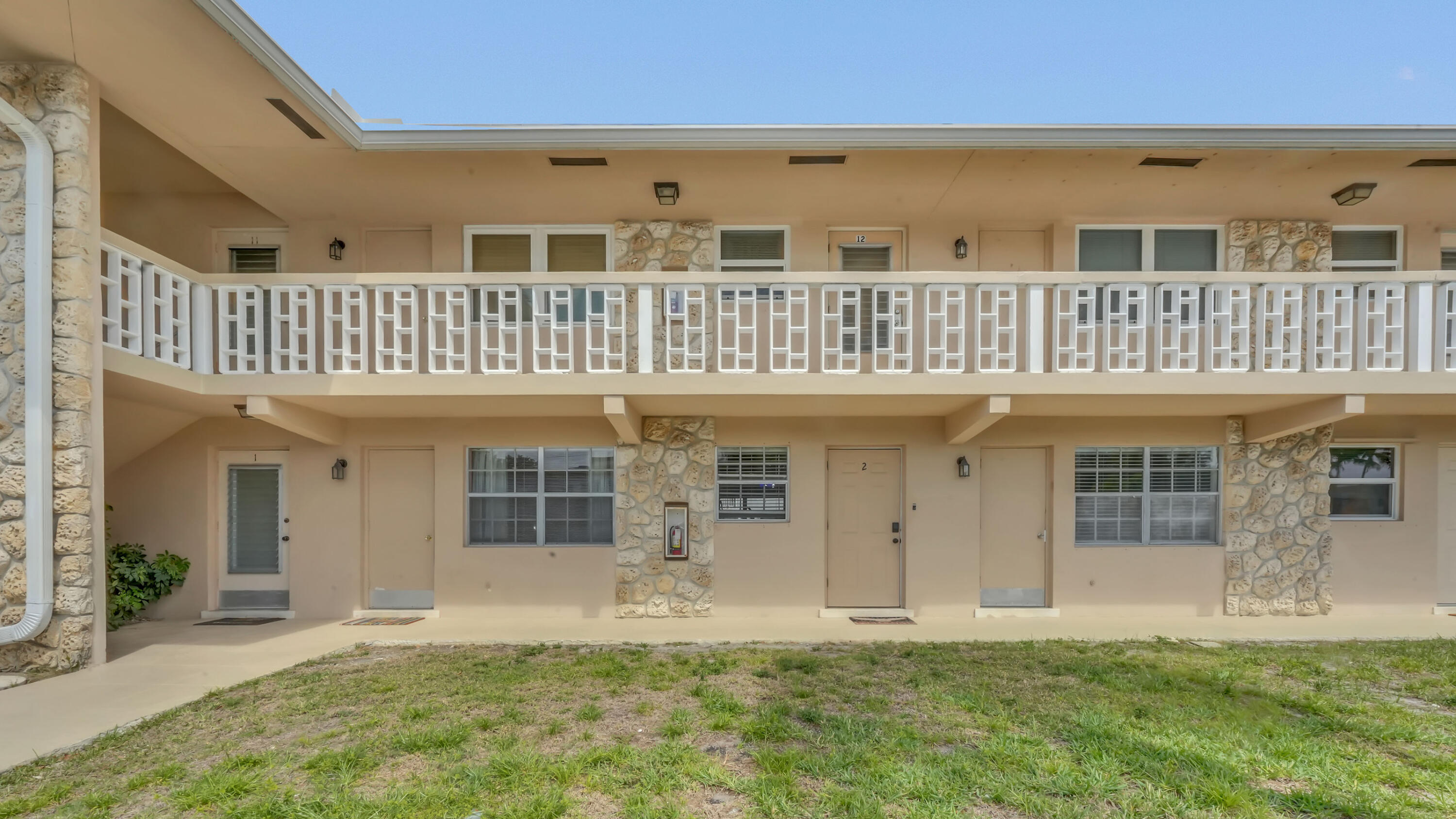 298 SE 6th Avenue # 2, Pompano Beach FL 33060