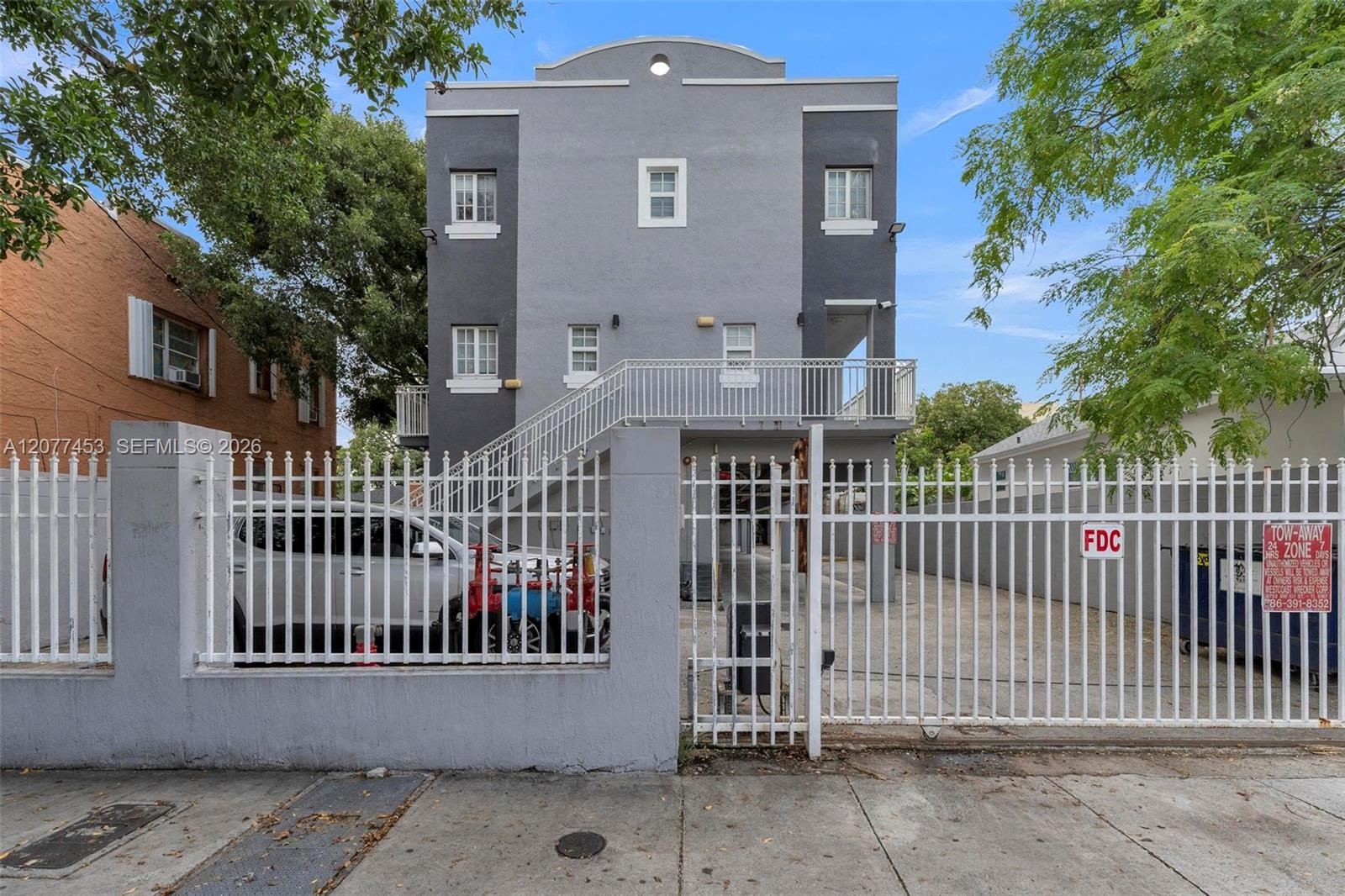 1421 SW 3rd St # 208, Miami FL 33135