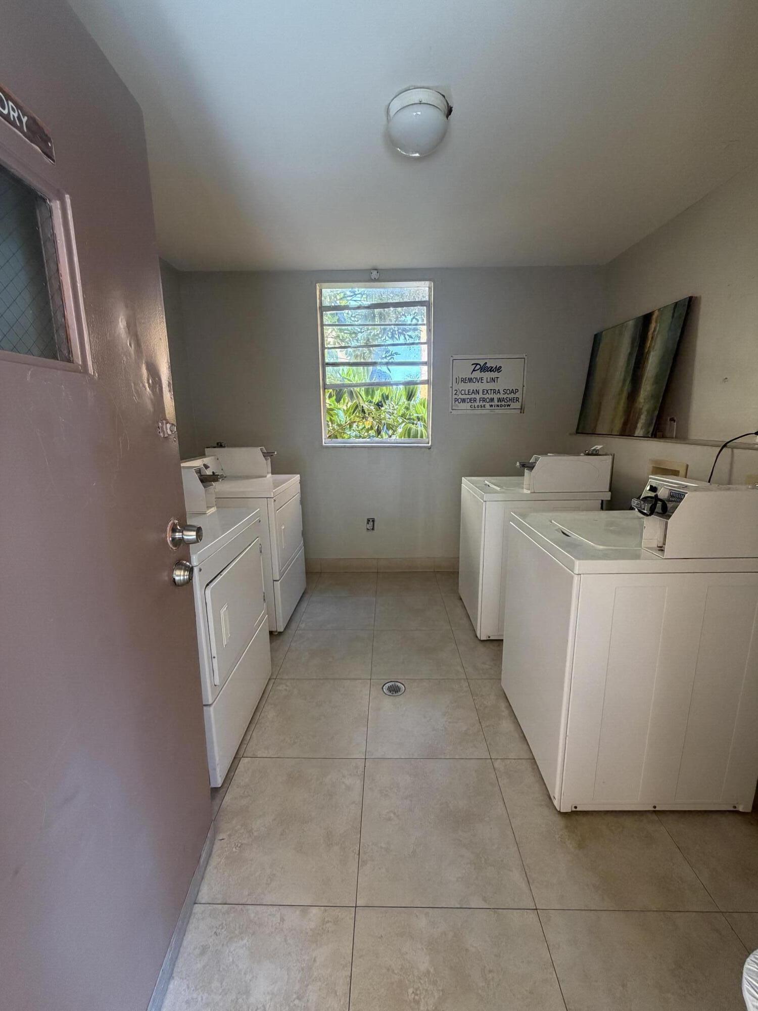 4304 NW 9th Ave # 3B — Photo 5