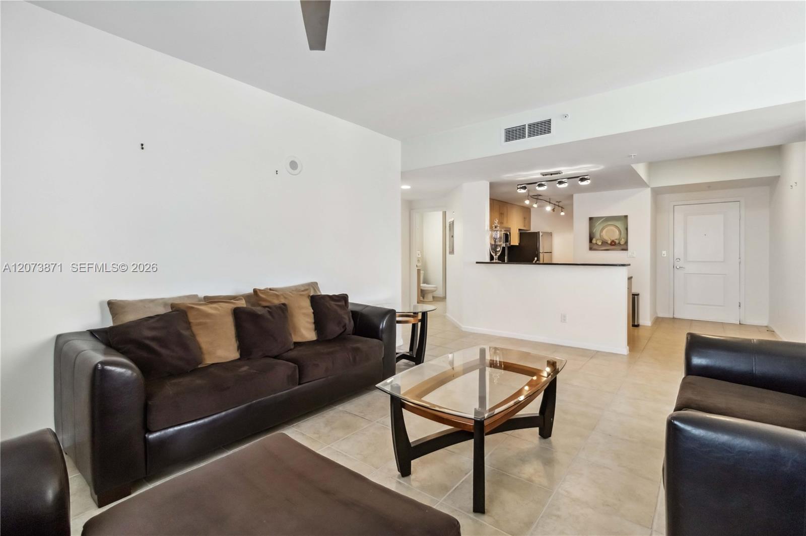 511 SE 5th Ave # 1214 — Photo 3