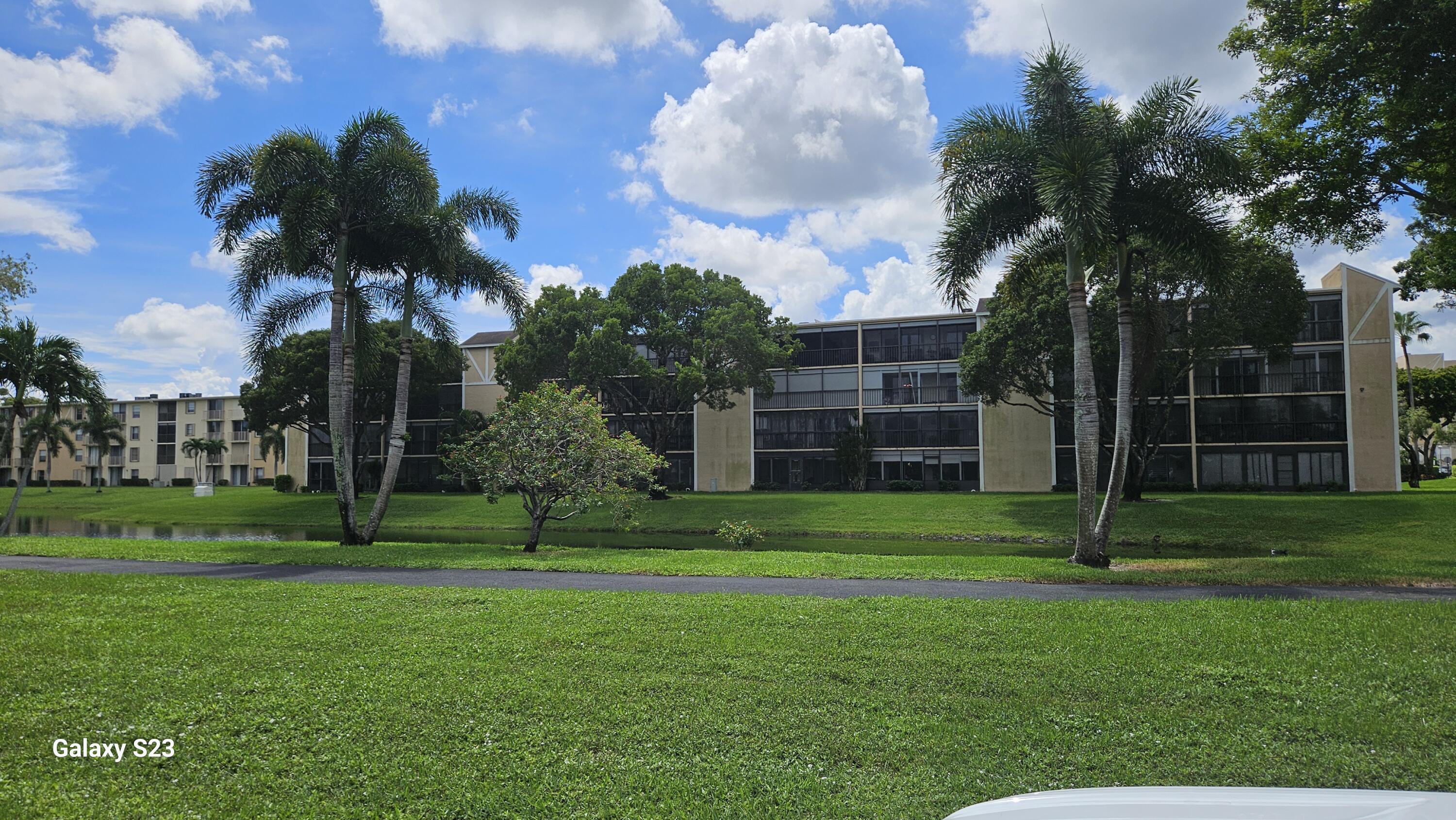 7185 Huntington Lane — Photo 4