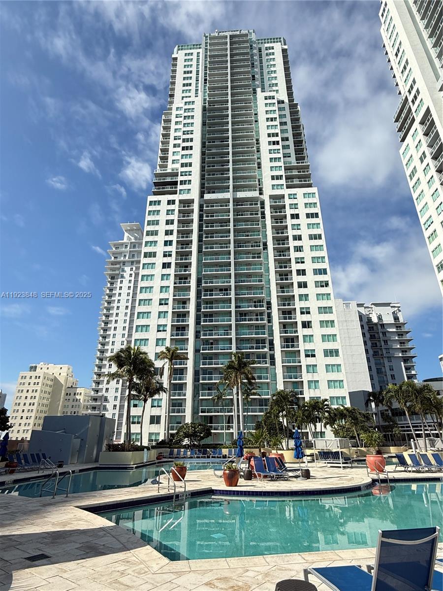 253 NE 2nd St # 908, Miami FL 33132