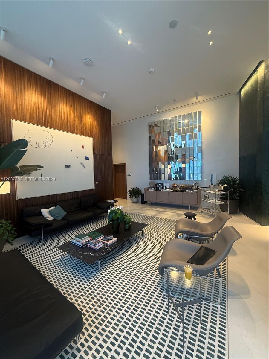 1400 Biscayne Blvd # 209 — Photo 3