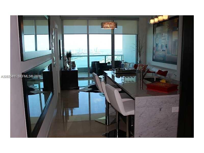 900 Biscayne Blvd # 4207, Miami FL 33132