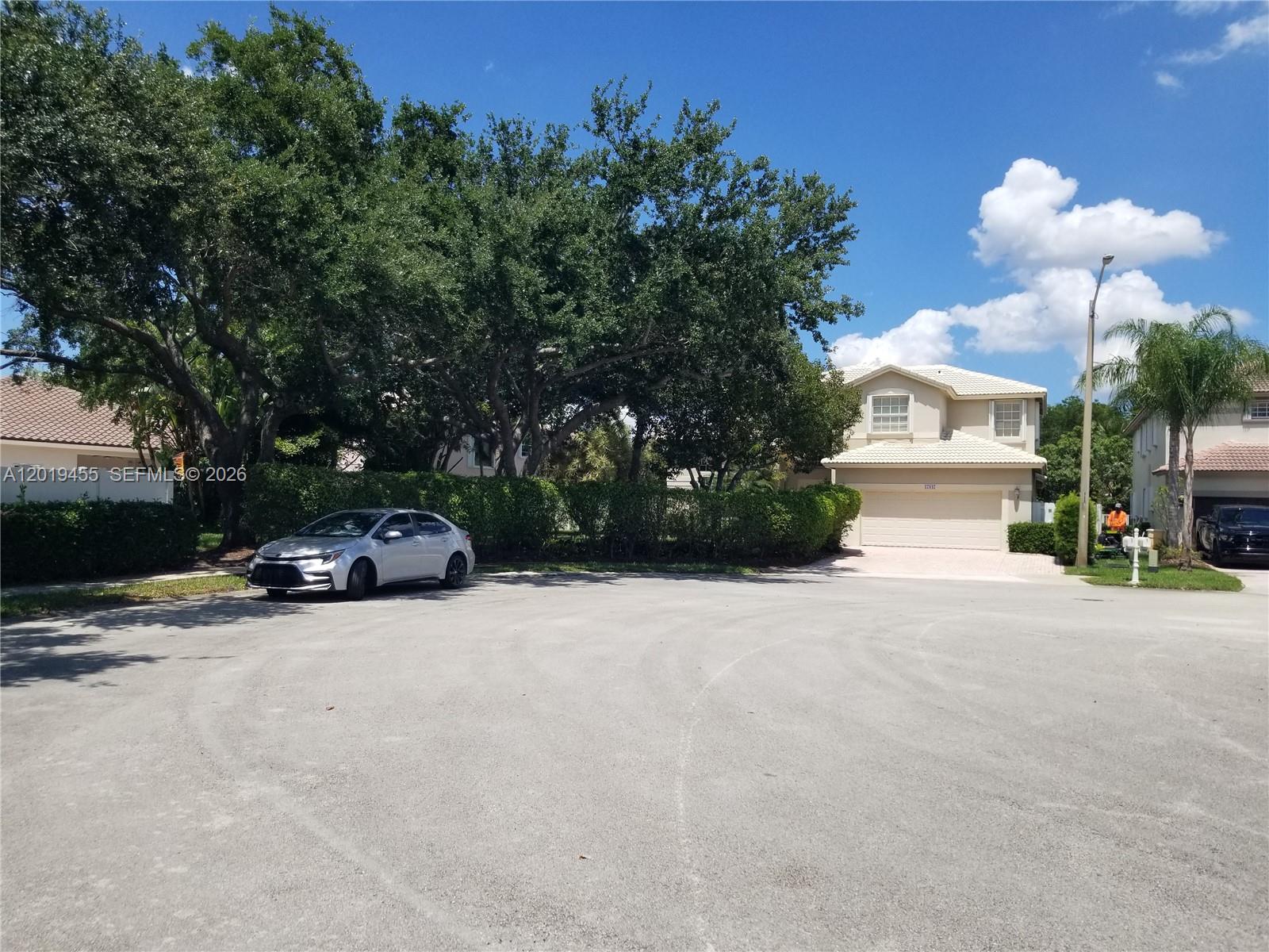 17047 NW 16th St, Pembroke Pines FL 33028