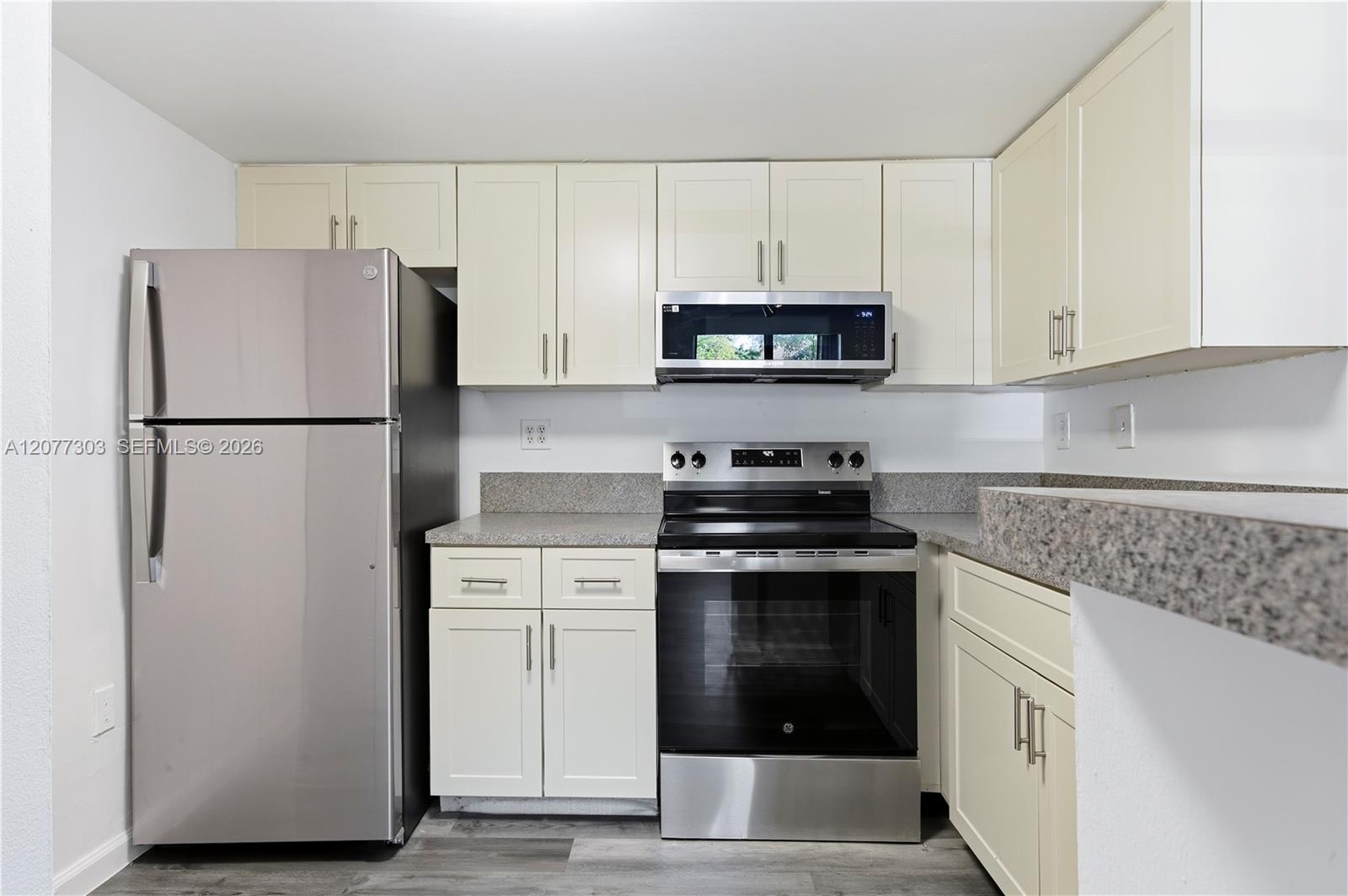 9877 Nob Hill Ct # 9877 — Photo 5