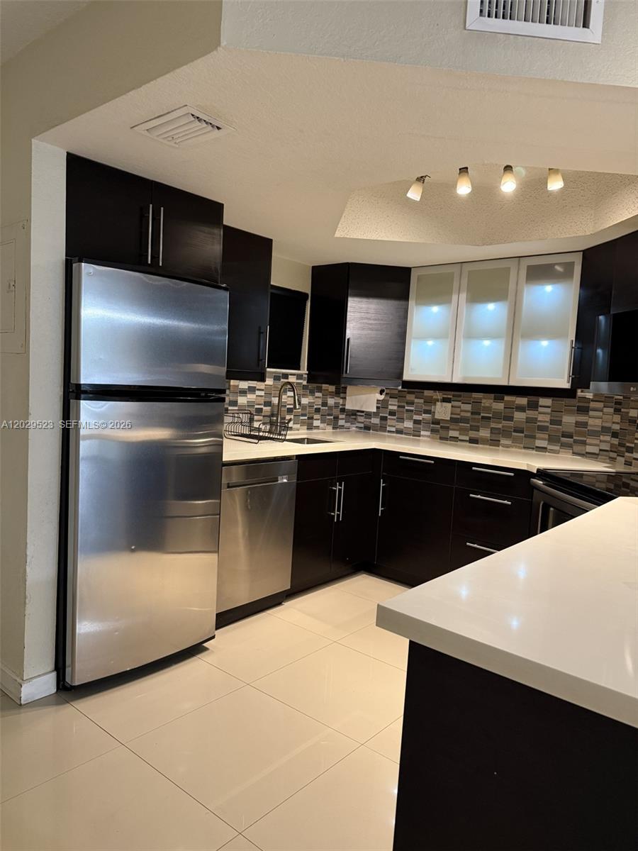 8225 Lake Dr # 107, Doral FL 33166