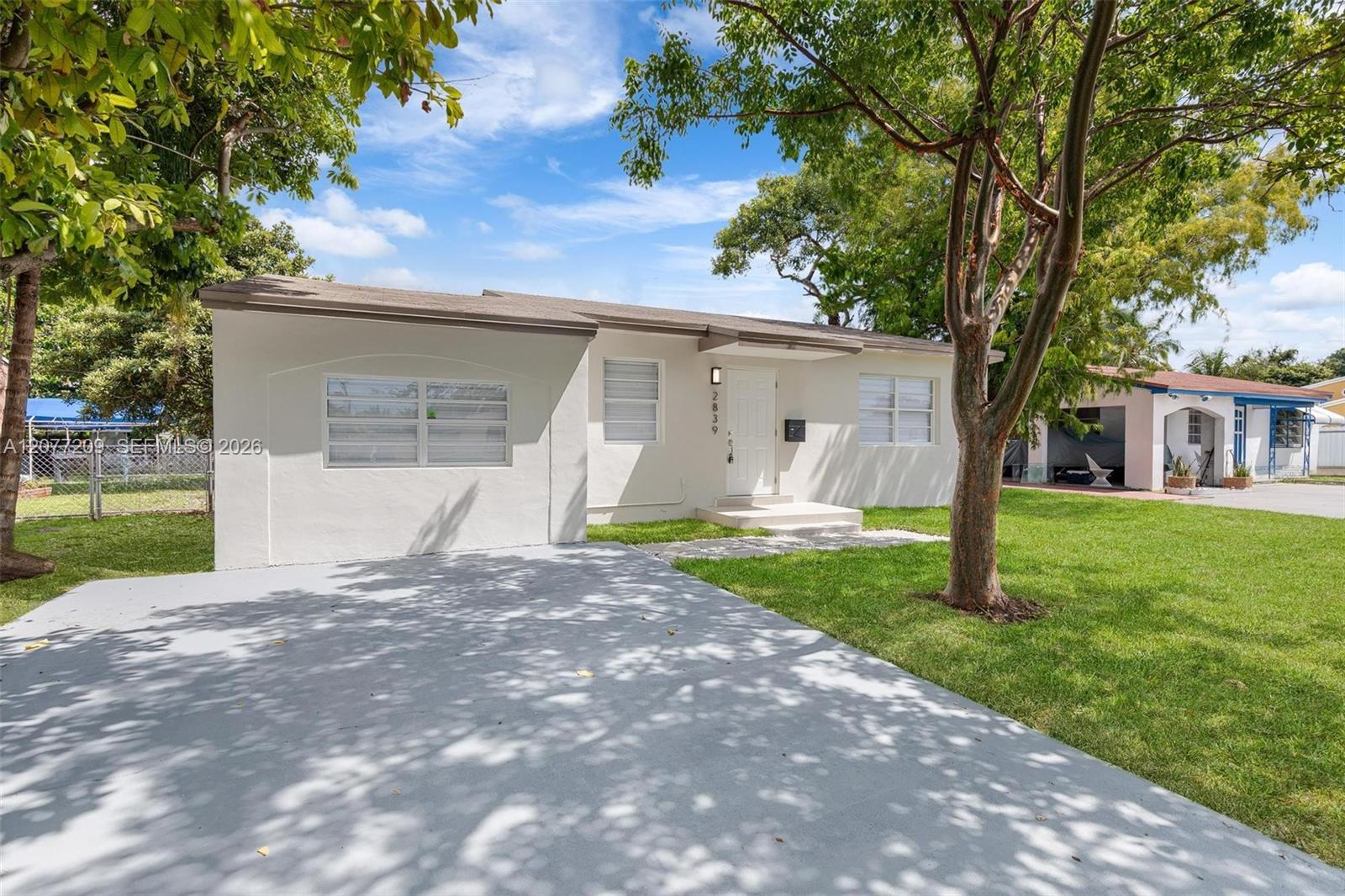 2839 Mayo St — Photo 2