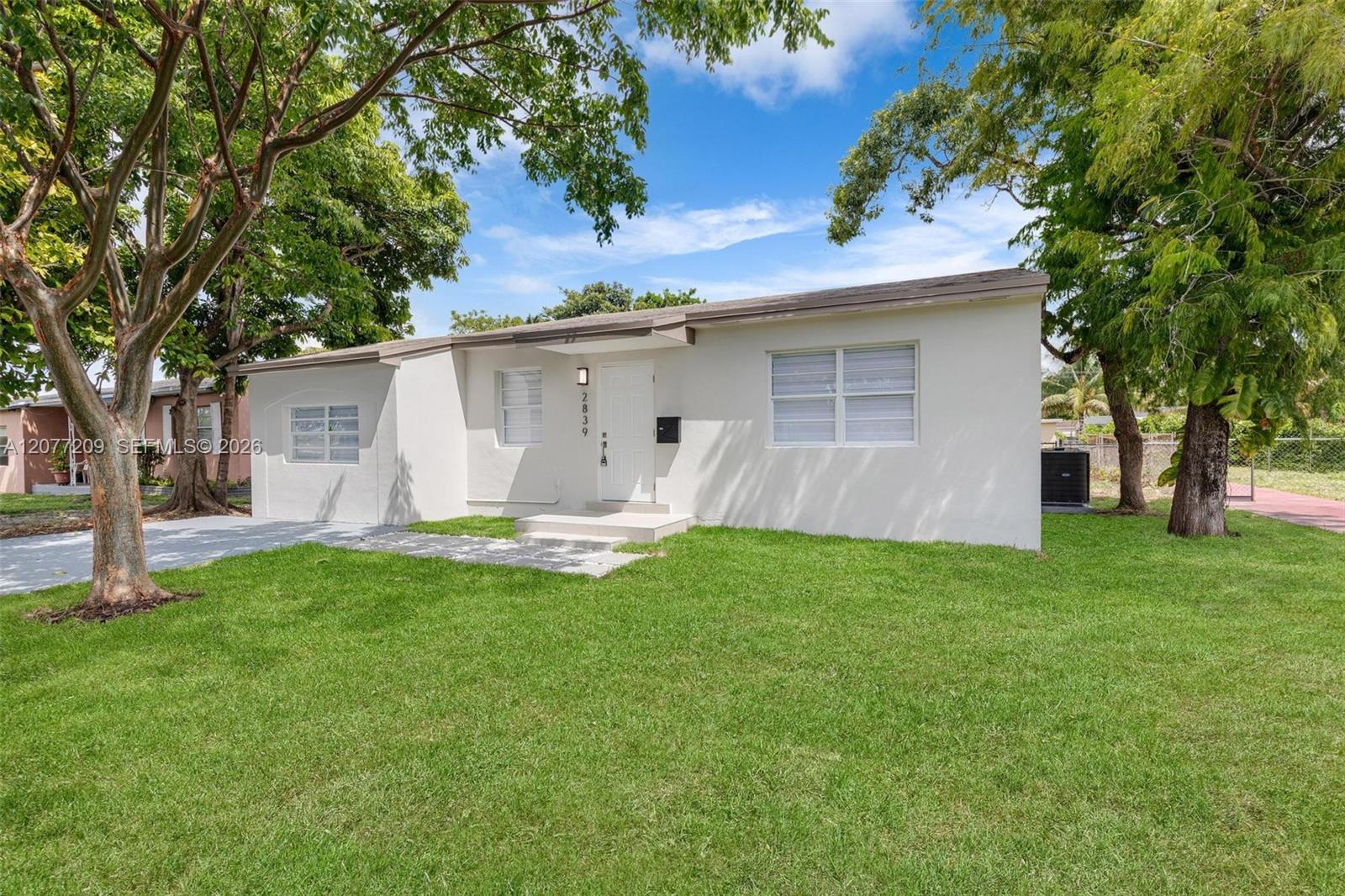 2839 Mayo St — Photo 3