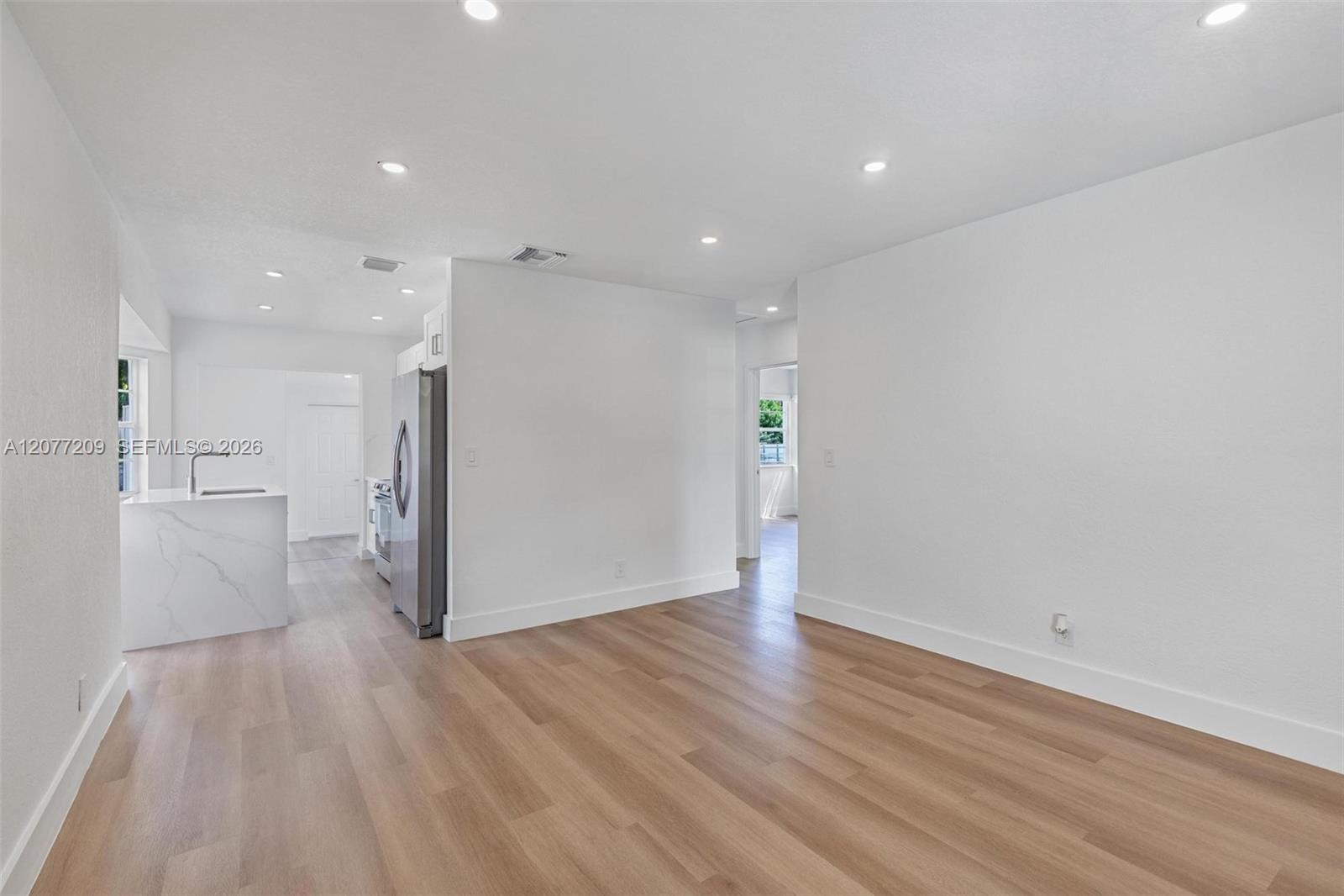 2839 Mayo St — Photo 5