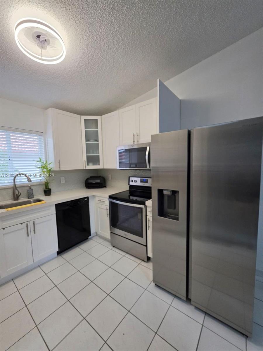 10101 W Okeechobee Rd # 202 — Photo 5