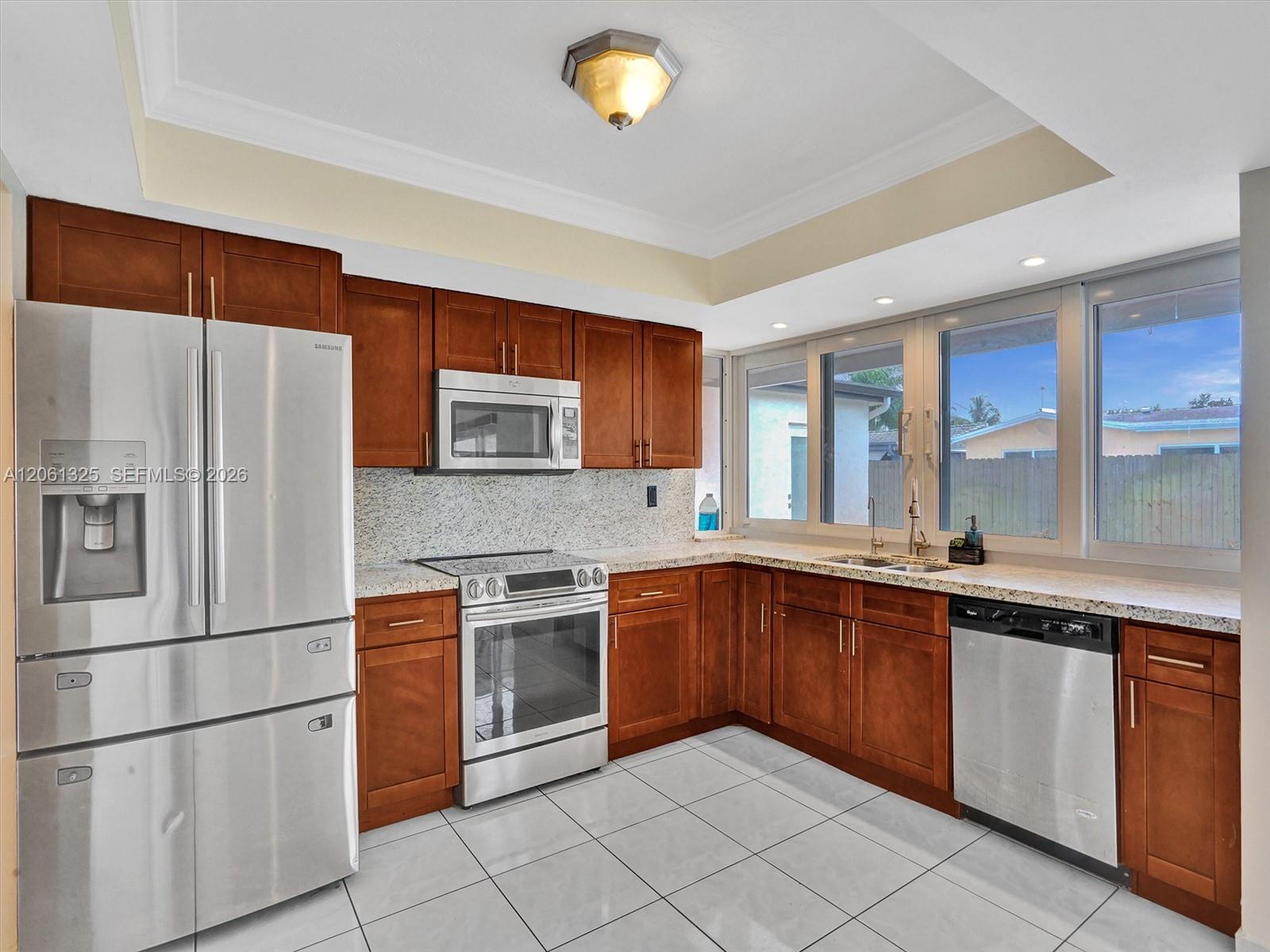 7600 Grandview Blvd — Photo 5