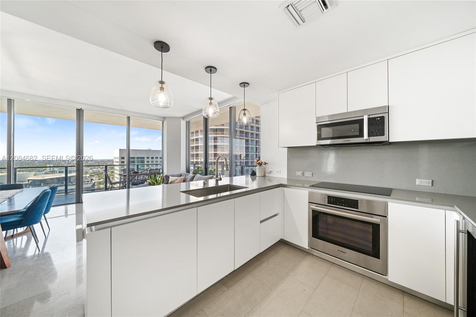 88 SW 7th St # 2312 — Photo 5