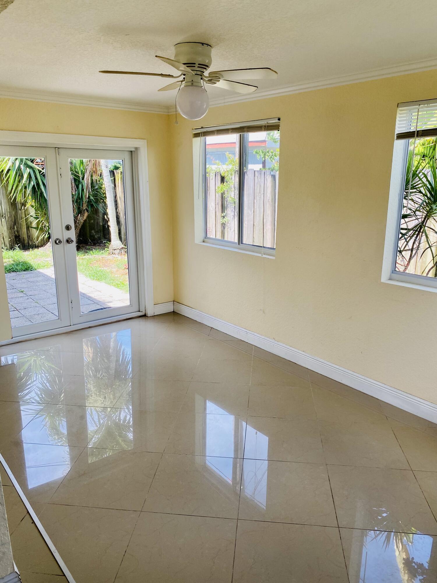 4559 NW 16th Way — Photo 5