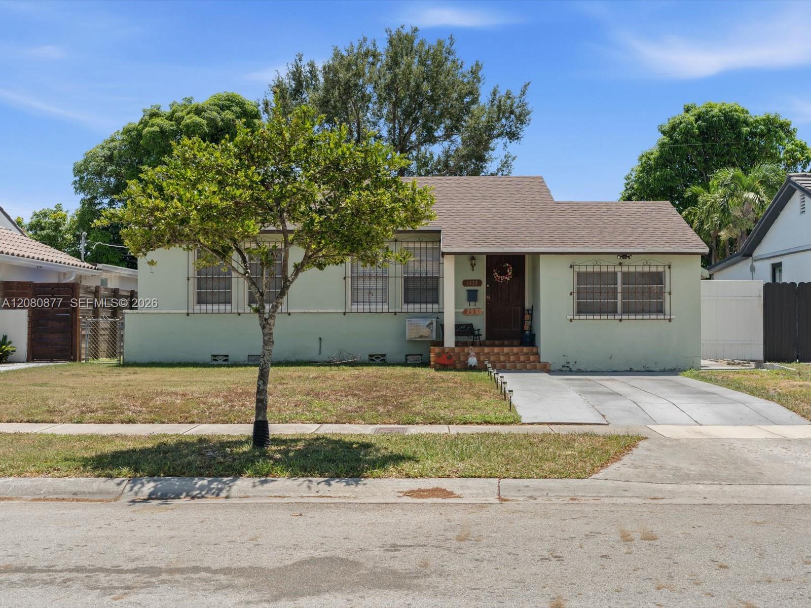 1828 SW 18th St, Miami FL 33145