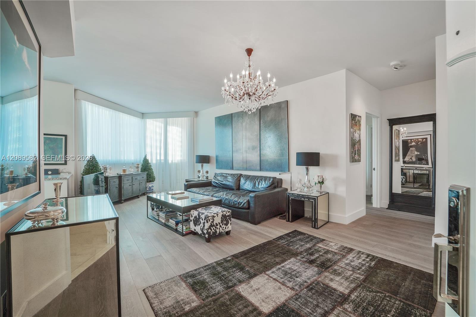 300 S Pointe Dr # 809 — Photo 4