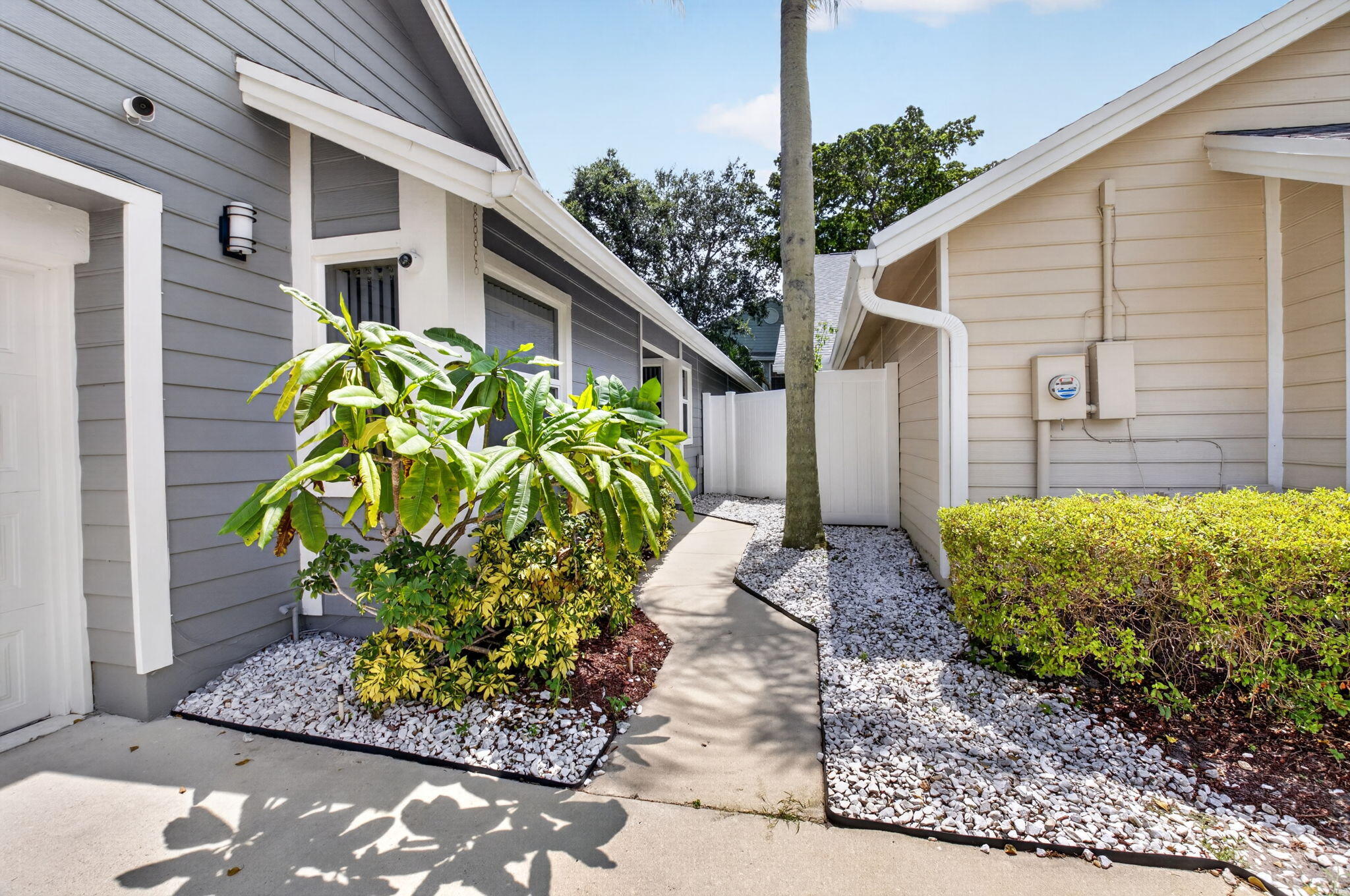 5335 PARK PLACE Circle — Photo 2