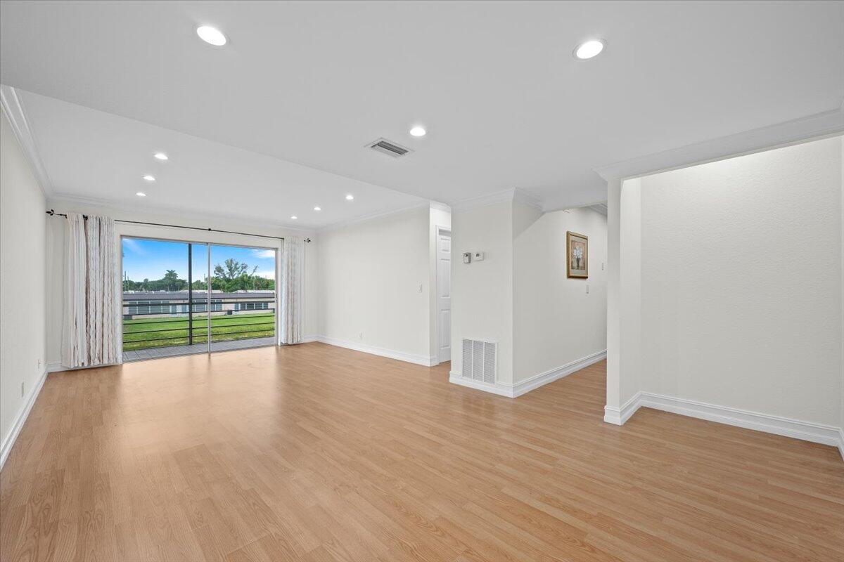 190 Lake Evelyn Drive # 190, West Palm Beach FL 33411