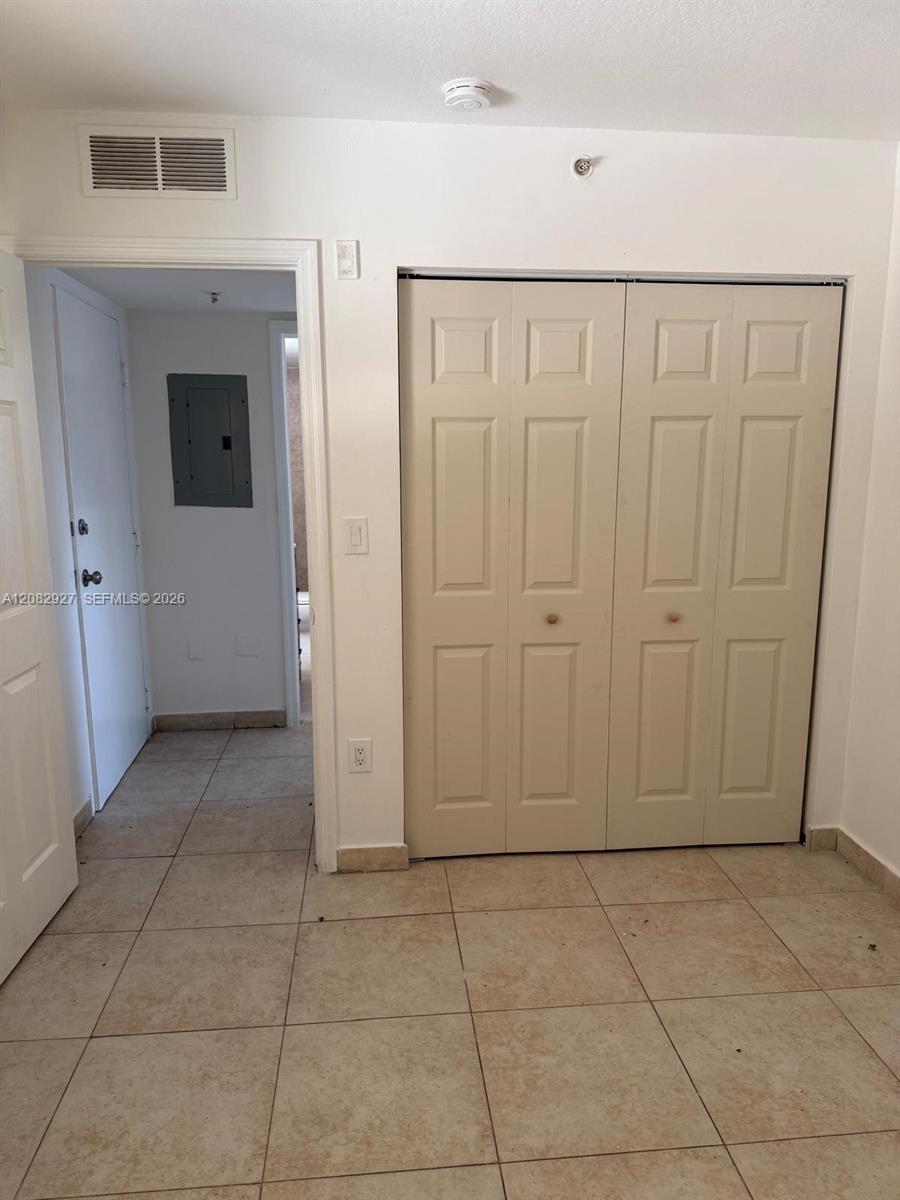 2647 NW 25th ave # 411 — Photo 2