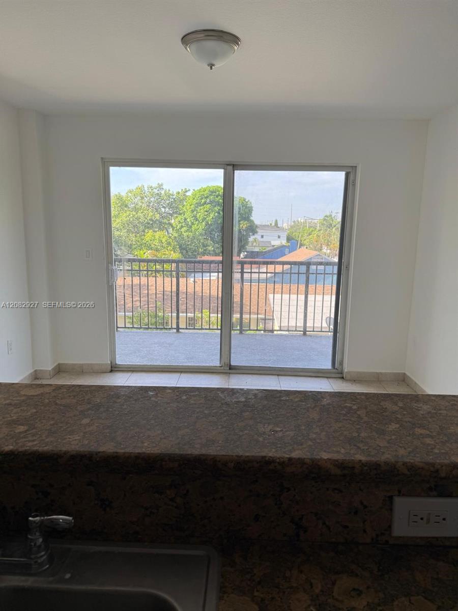 2647 NW 25th ave # 411 — Photo 3