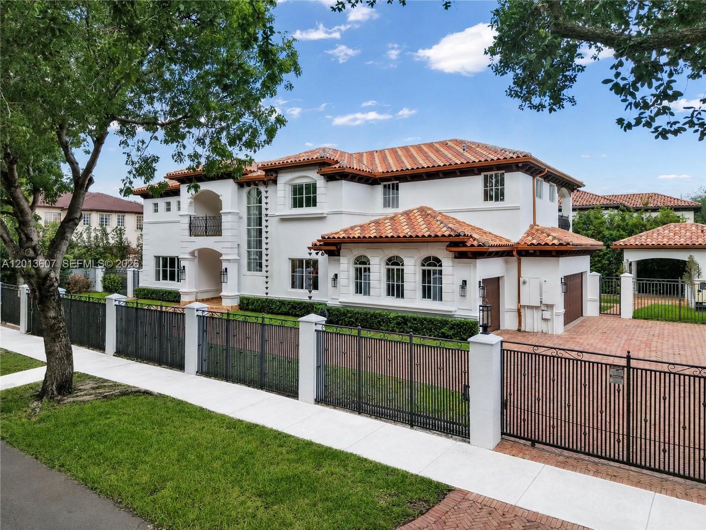 16763 NW 77th Path, Miami Lakes FL 33016