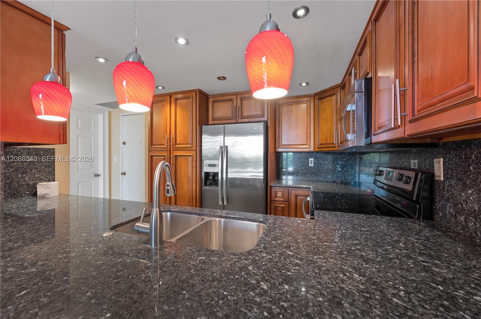 540 Brickell Key Dr # 600 — Photo 4