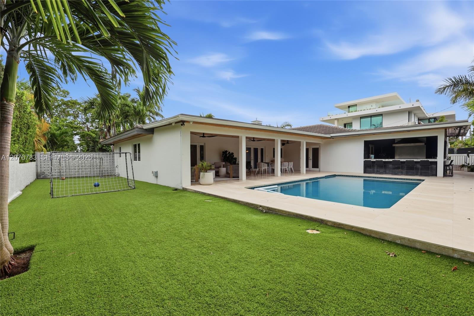 571 S Mashta Dr — Photo 5