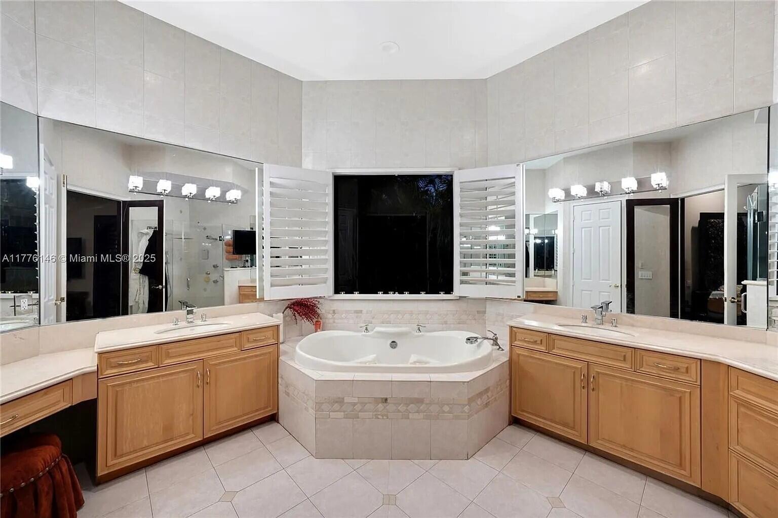 14503 SW 16TH Street — Photo 5