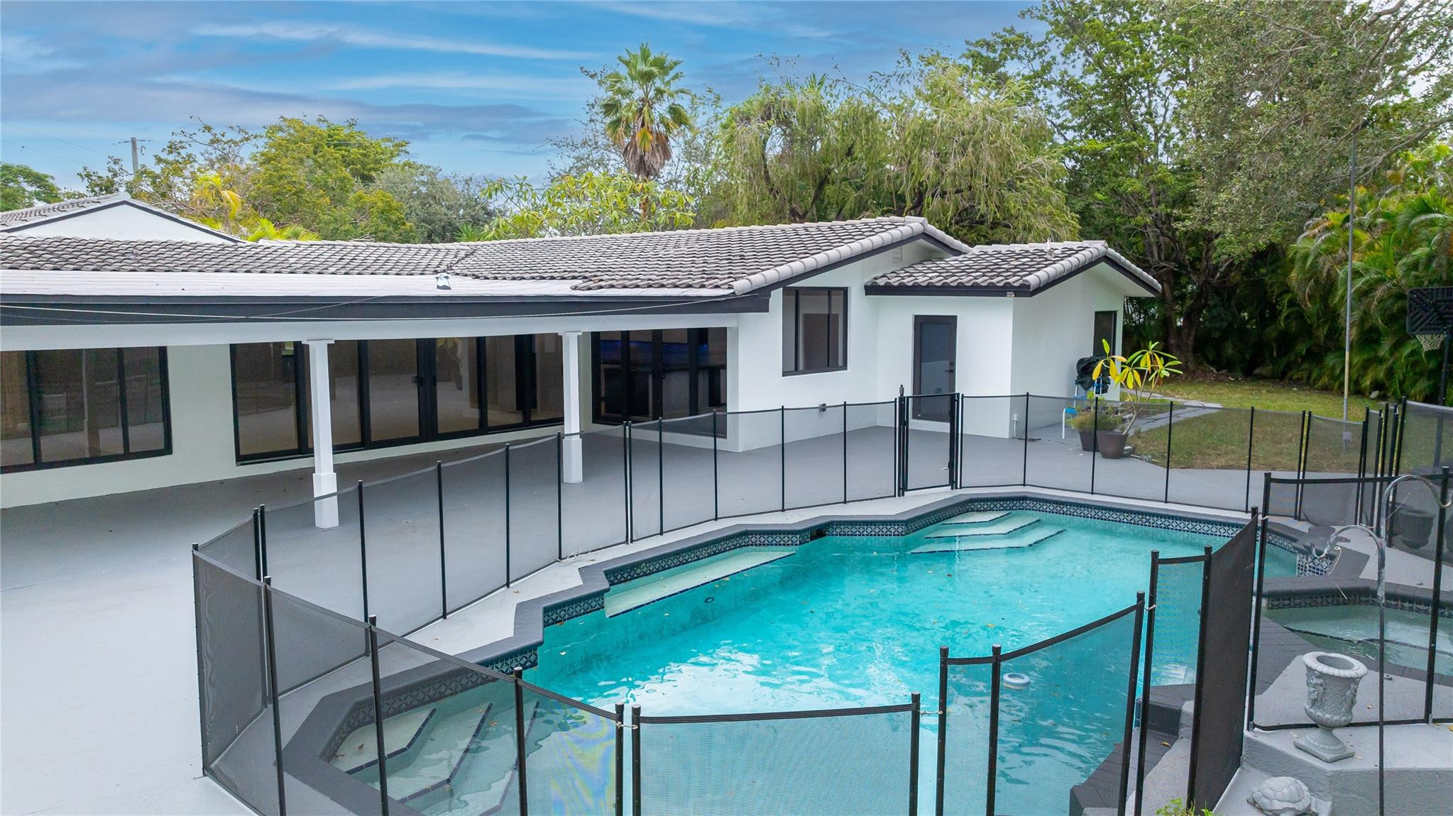 13401 SW 83RD Avenue, Pinecrest FL 33156