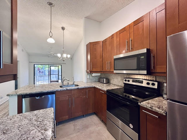 3054 S Oakland Forest Drive # 2206, Oakland Park FL 33309