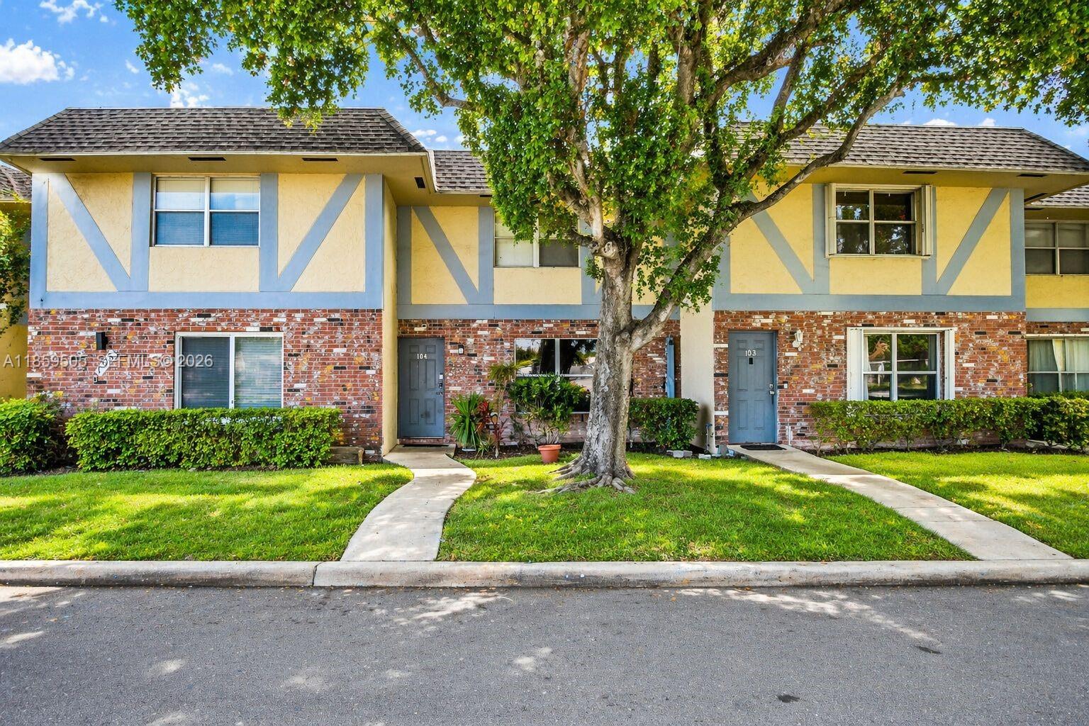 7501 Kimberly Blvd # 104, North Lauderdale FL 33068