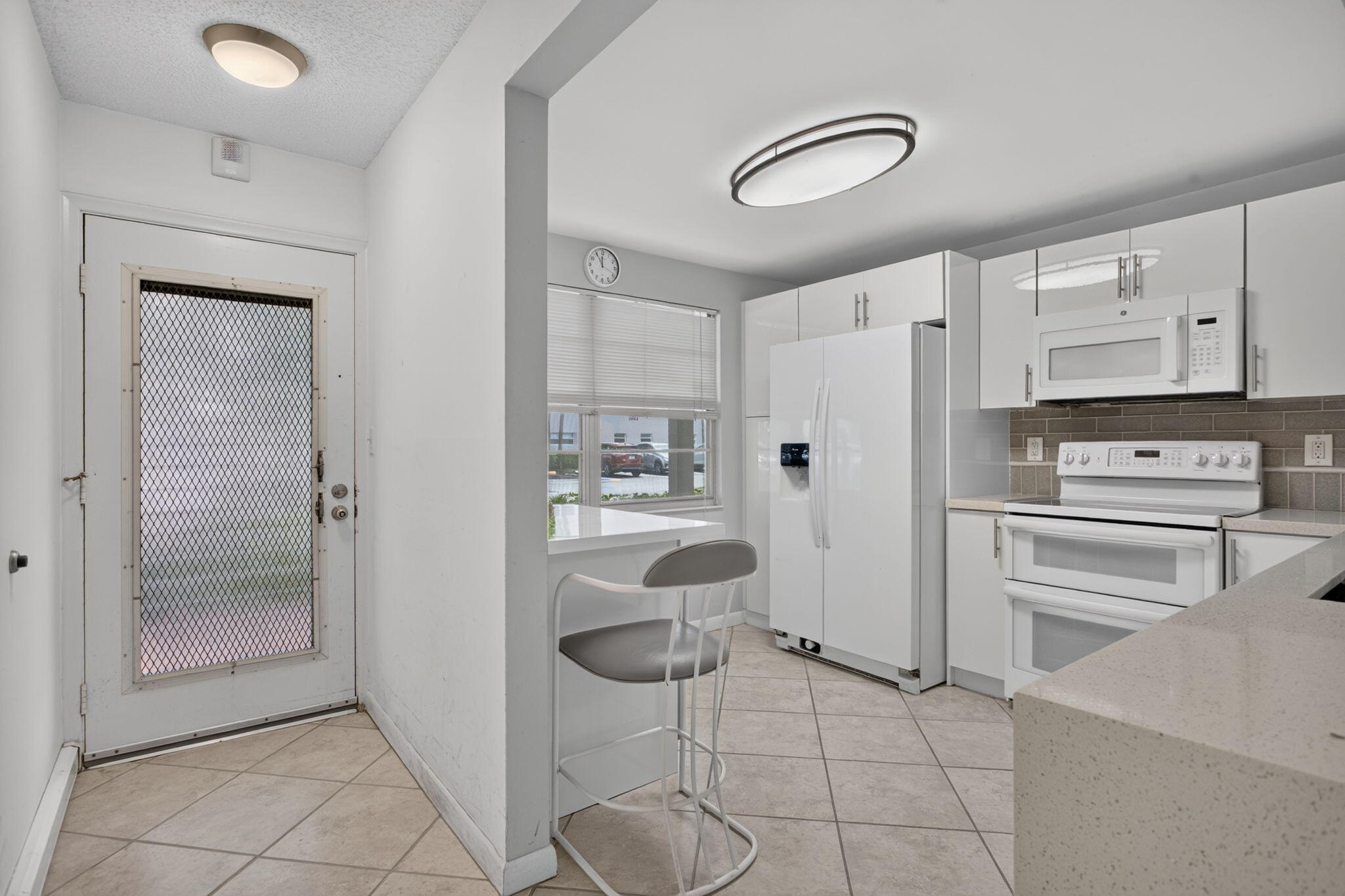 2006 GRANADA Drive # J1, Coconut Creek FL 33066