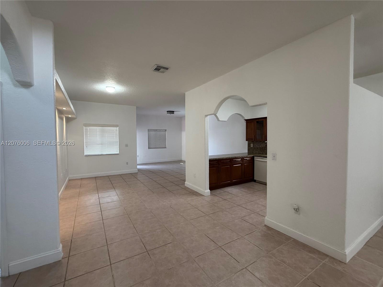 15957 SW 54th Ter — Photo 4