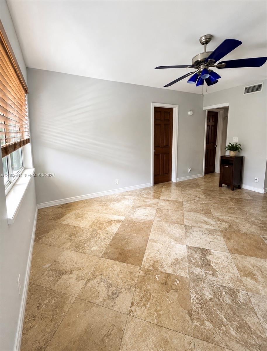 1000 SE 15th St # 205 — Photo 5